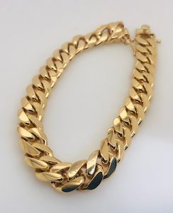 9ct Yellow Gold 300 Gauge Heavy Curb Link Bracelet - 22cm