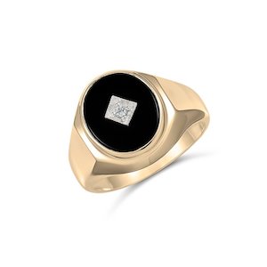 9ct Yellow Gold 14 x 12mm Oval Black Onyx and Diamond Gents Ring