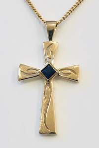 9ct Gold Cross 016