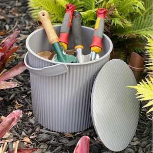 Grey 11L Bucket with Lid