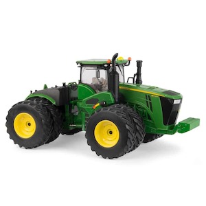 Toy: ERTL 45516 John Deere 9570R 4WD Tractor 1/32 scale with Duals, Prestige Series