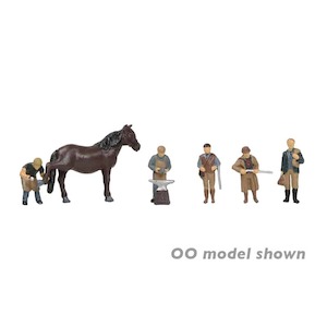 Graham Farish 379-327 Rural Tradesmen Figures