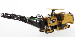 Toy: Diecast Masters 85588 Caterpillar PM822 Cold Planer