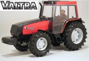 Toy: Britains 43342 Valtra Fans Choice Heritage Tractor