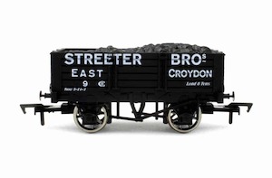 Dapol 4F-052-027 5 Plank Wagon 9′ Wheelbase IB Streeter Bros No 9 OO Gauge