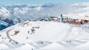 Cardrona - Return Transport Only or Add on 雪場往返巴士 - 喜田舒旅