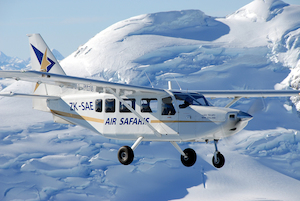 Air Safaris The Grand Traverse Scenic Flight of Mt Cook and Glaciers - Lake Teka…