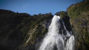 Real Journeys Milford Sound (Queenstown Fly/Scenic Cruise/Fly) 米爾福德峽…