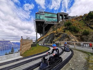 Gondola and Lunch/Dinner +Luge 天空纜車+自助午餐/晚餐 +滑板車 - 喜田舒旅