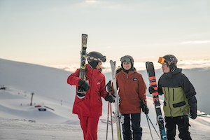 Cardrona/TrebleCone Rentals 雪具租賃和附件租賃 - 喜田舒旅