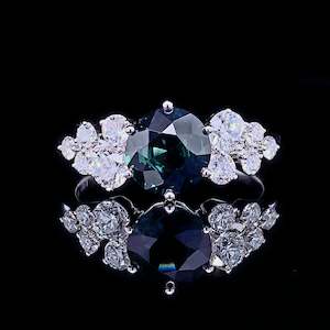 Jewellery: 2.04ct Mermaid Sapphire