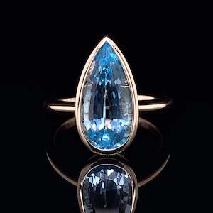 4.5ct Pear Blue Topaz