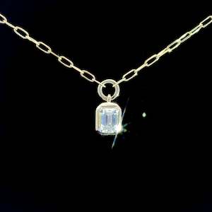 Jewellery: Emerald Cut Box Chain