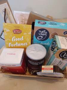 Internet only: Foodie Favourites Deluxe Gift Basket