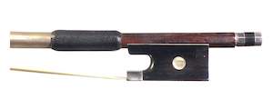 badge_Vintage: Wilhelm Raum violin bow