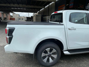 Isuzu Dmax (2021+) Soft Tri-Fold Tonneau Cover - stylecanopies.co.nz