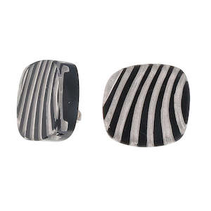 2320503BLASQ00 MIRAGE black/silver stud