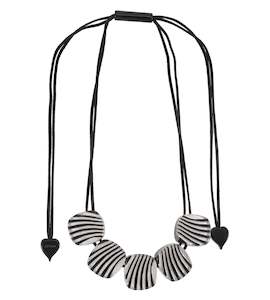 Mirage Zsiska Fashion Jewellery: 2320103BLASQ05 MIRAGE black/silverleaf adj