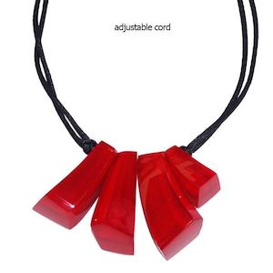 Emocion Fashion Jewellery Zsiska: 91501029013Q04 EMOCION Spectrum Red adj