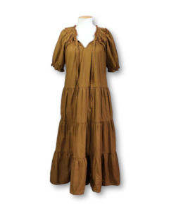 Clothing: Briarwood. Tiered Midi Dress - Size M