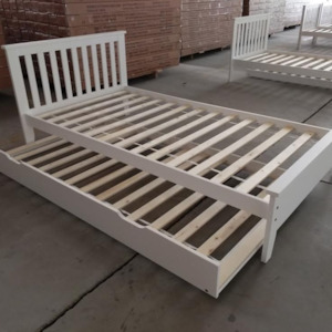 Furniture: Solid Wood Trundle Bed White Single