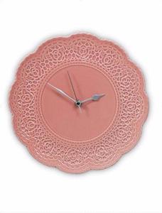 Furniture: Woodstock Ceramic Doily Clock (Peach)