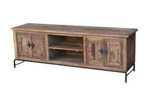 Furniture: 4 Door Entertainment Unit – Old Pine / Elm