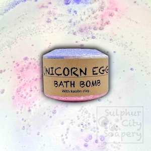 Unicorn egg bath bomb