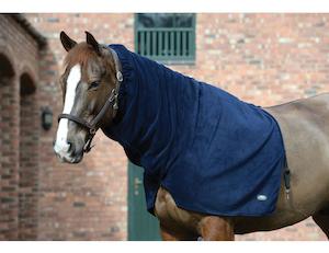 Weatherbeeta Cosy Deluxe Fleece Neck Rug