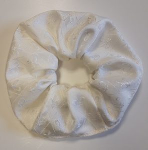 ShowQuest Fleur De Lys Scrunchie