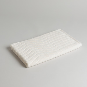 BAINA Eyre Bath Mat - Ivory Wiggle