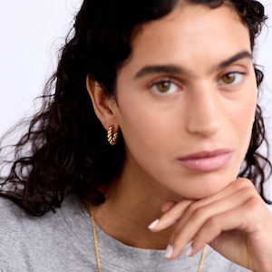 La Dailie - Everyday Twist Hoops - Gold