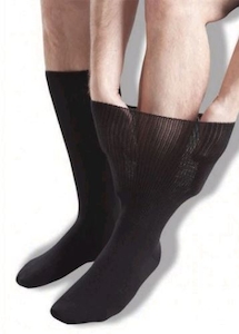 Clothing: Iomi Footnurse Extra Wide Diabetic Socks