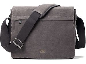 Troop London Classic Front-Flap Messenger Bag – Black