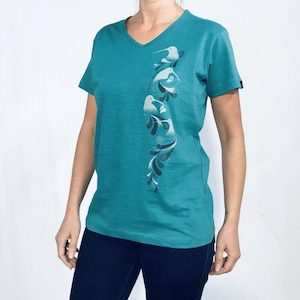 Women’s Kiwi Kuro Tee