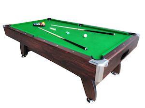 7 FT Pool table with auto return green