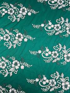 Embroidered Lace: Embroidered Lace - Aztek - 150cm