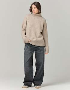 Victoria Roll Neck - Oat