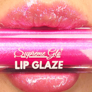 Supreme glo Lip Glaze