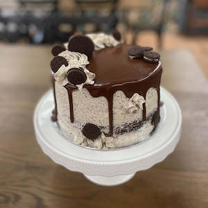 Cake icing or decorating: Cookies and Cream Chocolate Cake