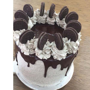 Cookies & Cream Chocolate Cake