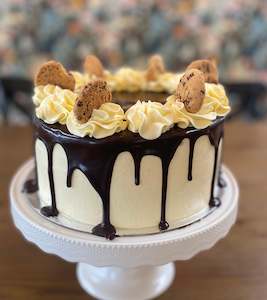 Cake icing or decorating: Chocolate Chip Cake