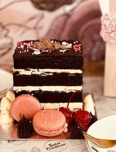 Cake icing or decorating: Valentines Gateau Cake - Black Forest