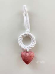 Homewares: HEART WREATH