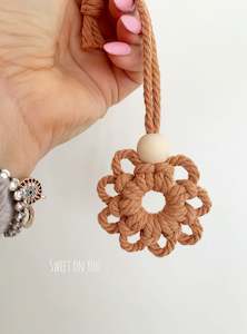 Homewares: FLOWER CHARM