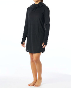 Hoodies 2: TYR WOMENS ZOE HOODED DRESS BLACK