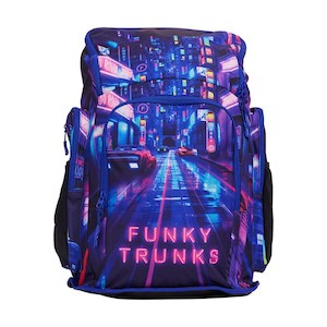 Training Equipment: FUNKY TRUNKS SPACE CASE BACKPACK