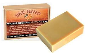 Bee Kind Waterproofing Bar 100gms tackshop.co.nz