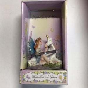 Direct: Unicorn And Fairy Figurine Gift Box