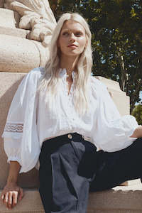 Womenswear: Quell Top - Porcelain